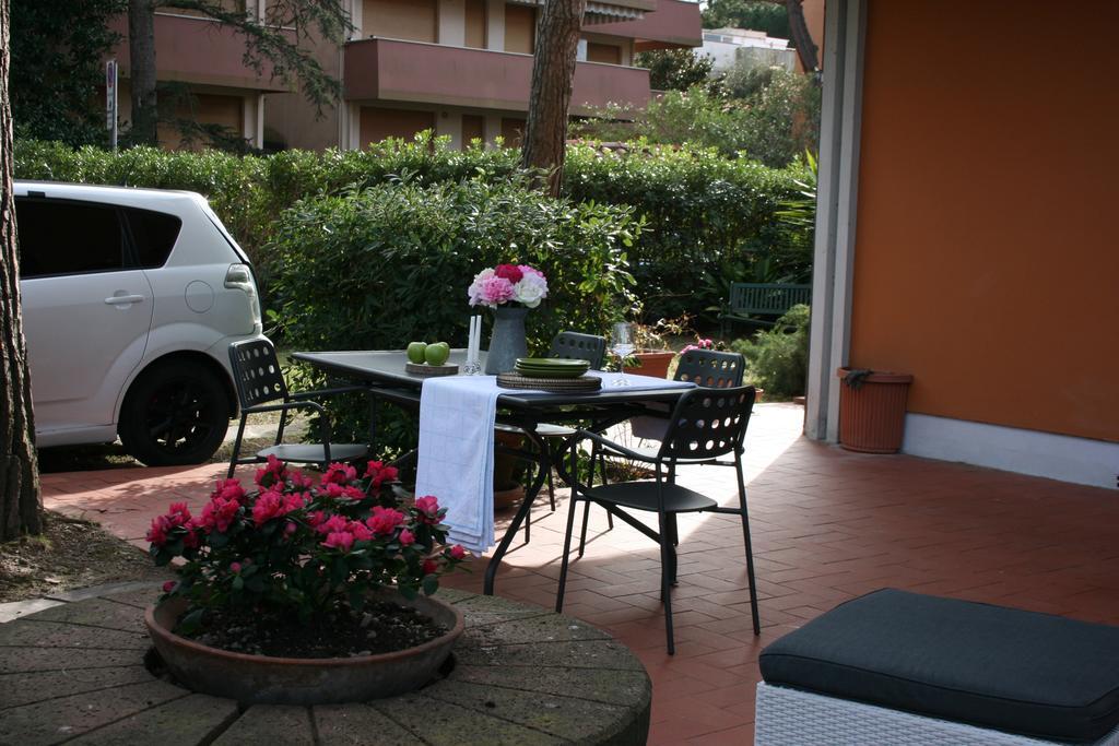 Splash House Tirrenia Exterior foto