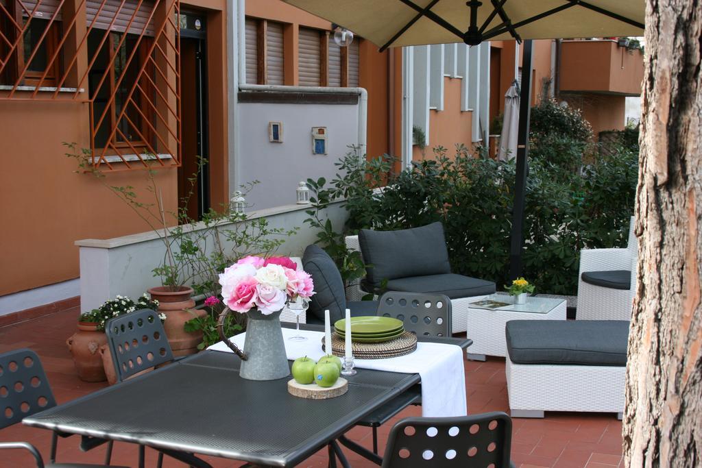Splash House Tirrenia Exterior foto